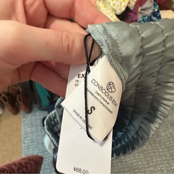 Express High Waisted Satin Cargo Jogger Pants Size Small NWT - Picture 8 of 8